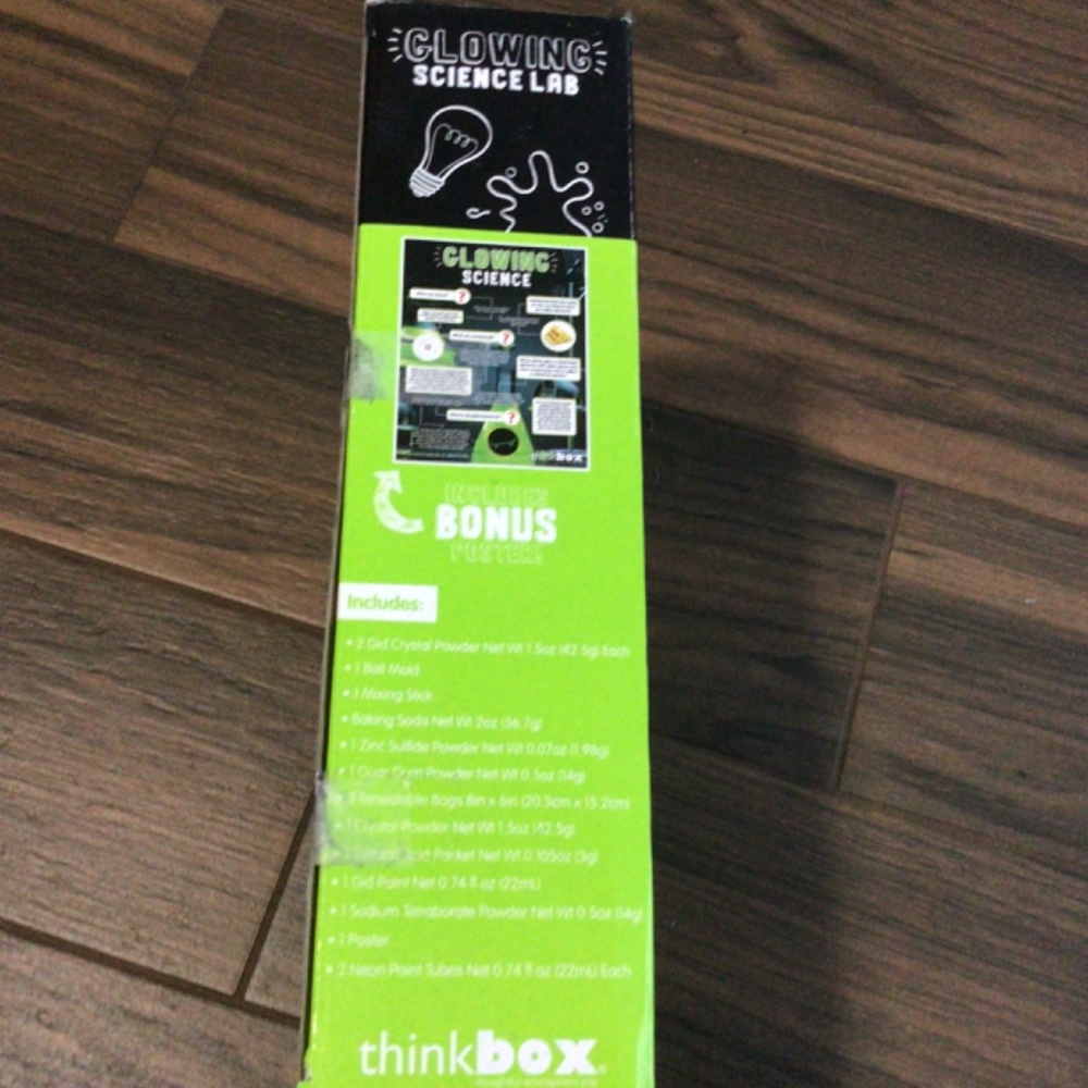 Thinkbox Glowing Science Lab - Picture 3 of 5